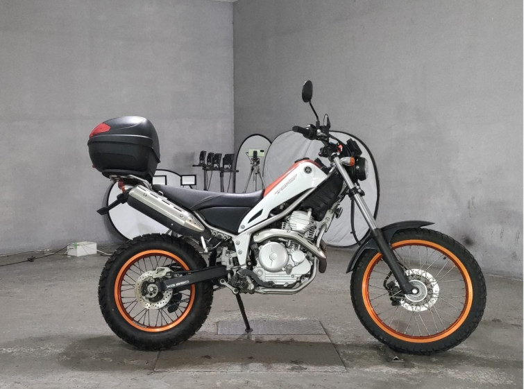 Мотоцикл Yamaha TRICKER з пробігом 15860 km