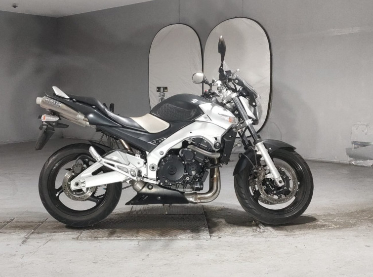 Мотоцикл Suzuki GSR400 с пробегом 36365 km