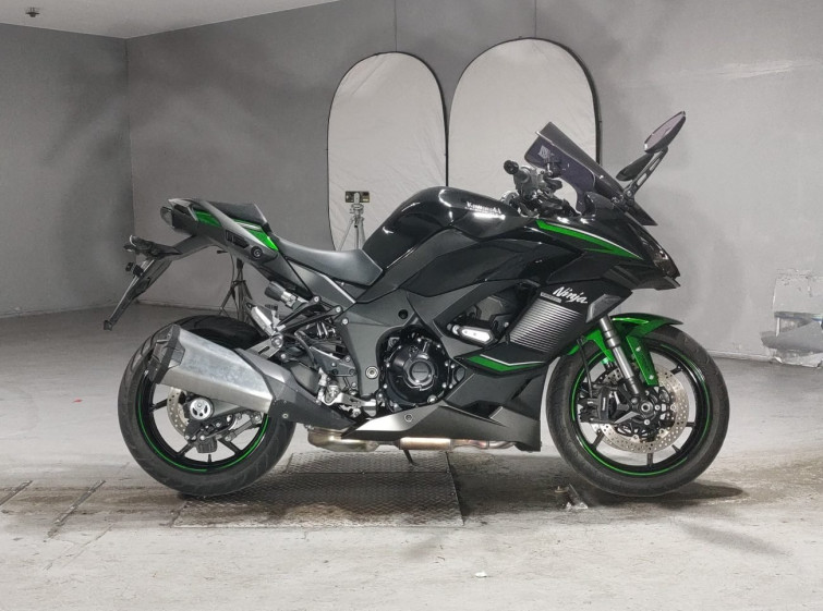 Мотоцикл Kawasaki NINJA1000SX с пробегом 20436 km