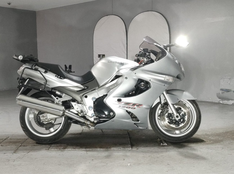 Мотоцикл Kawasaki ZZ-R1200 с пробегом 29273 km