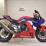 Мотоцикл Honda CBR1000RR с пробегом 709 km