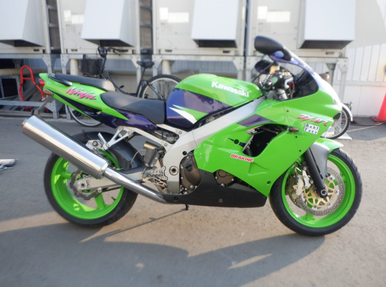 Мотоцикл Kawasaki NINJA ZX-9R з пробігом 9924 km