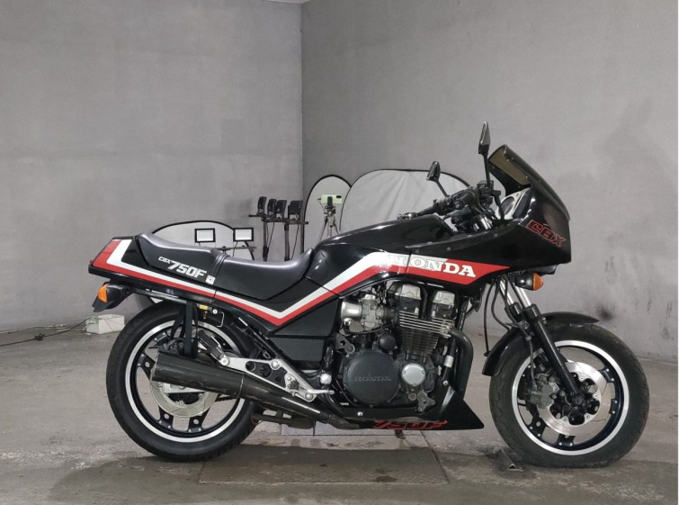 Мотоцикл Honda CBX750F с пробегом 29592 km