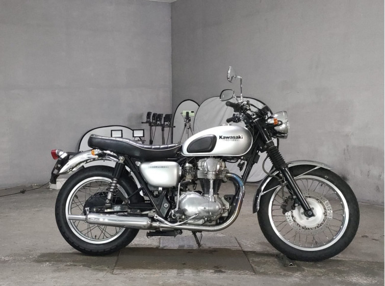 Мотоцикл Kawasaki W650 с пробегом 27519 km