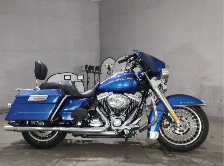 Мотоцикл HD ROAD KING FLHR1580 с пробегом 12049 km