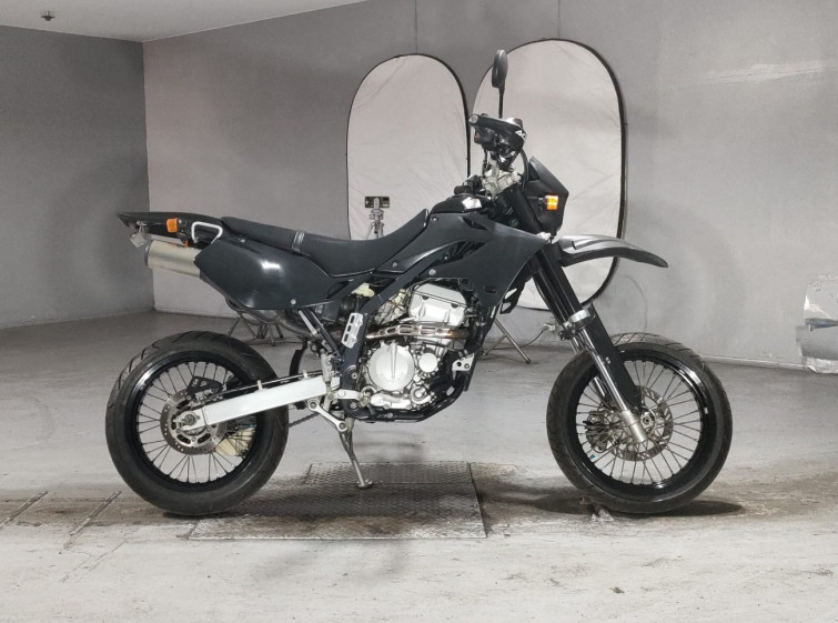 Мотоцикл Kawasaki D-TRACKER250 з пробігом 9574 km