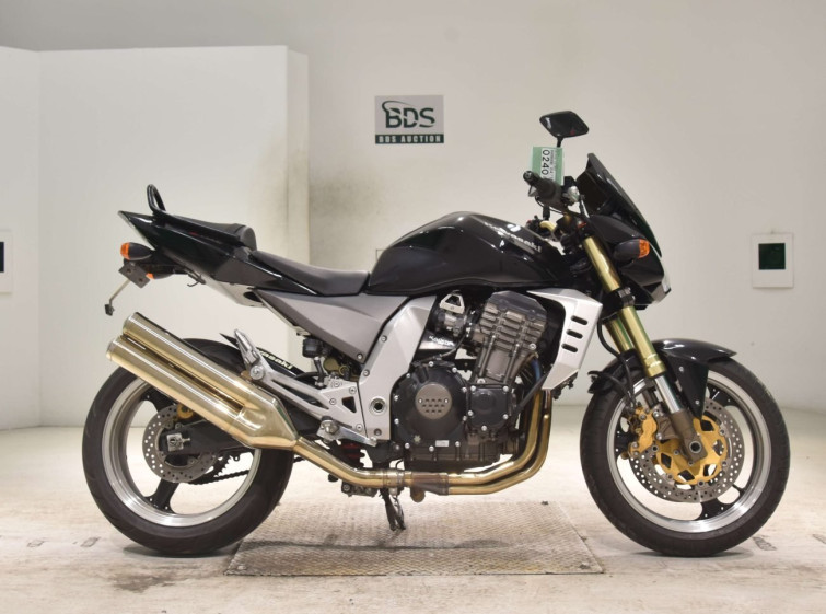 Мотоцикл Kawasaki Z1000 з пробігом 27068 km