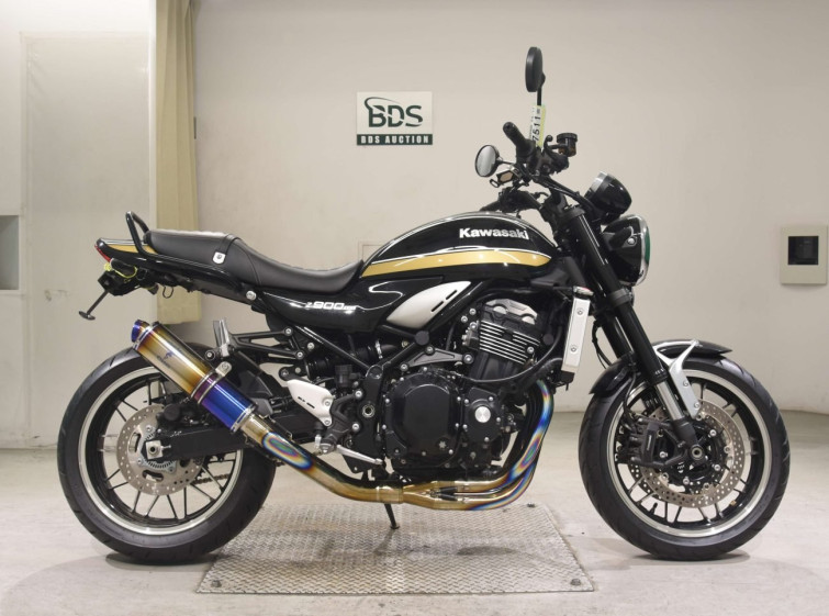 Мотоцикл Kawasaki Z900RS с пробегом 2823 km