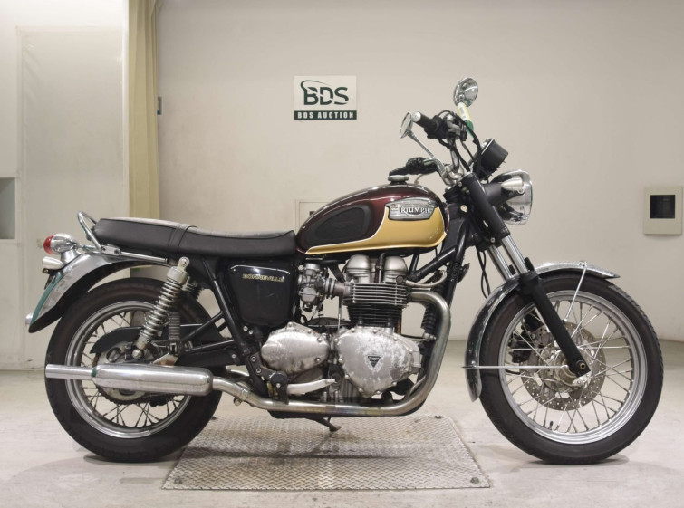 Мотоцикл Triumph BONNEVILLE с пробегом 10388 km