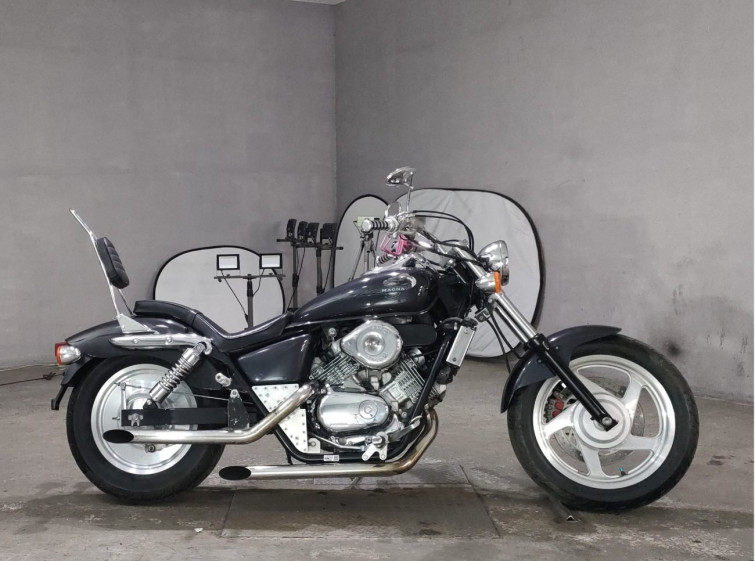 Мотоцикл Honda MAGNA250 с пробегом 18147 km