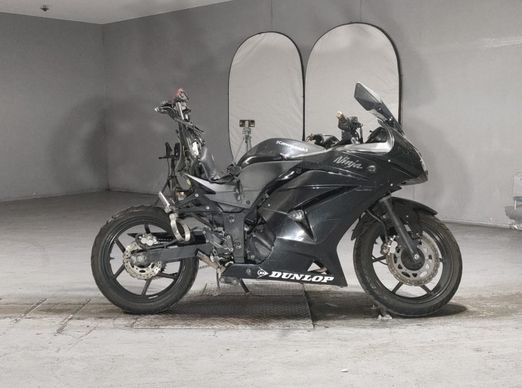 Мотоцикл Kawasaki NINJA250R с пробегом 39880 km
