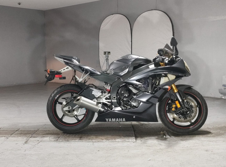 Мотоцикл Yamaha YZF-R6