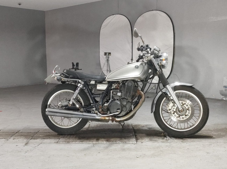 Мотоцикл Yamaha SR400 з пробігом 42363 km
