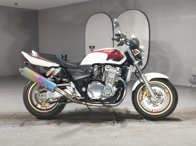 Мотоцикл Honda CB1300SF з пробігом 29803 km