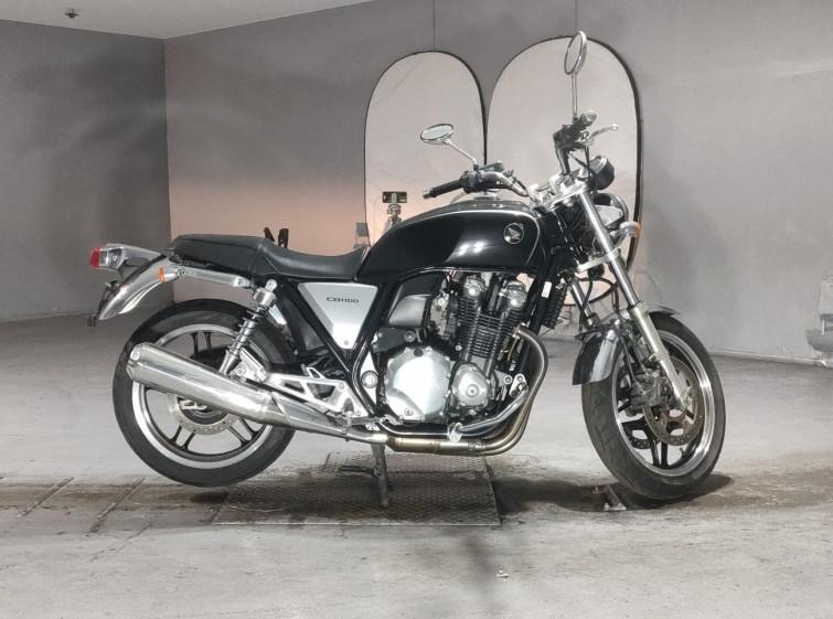 Мотоцикл Honda CB1100 з пробігом 20521 km