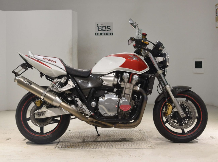 Мотоцикл Honda CB1300SF с пробегом 48020 km