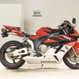 Мотоцикл Honda CBR1000RR з пробігом 43206 km