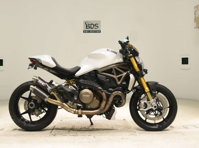 Мотоцикл Ducati MONSTER 1200S з пробігом 29788 km