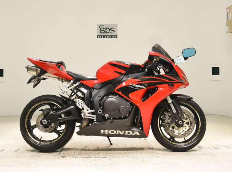 Мотоцикл Honda CBR1000RR з пробігом 12959 km