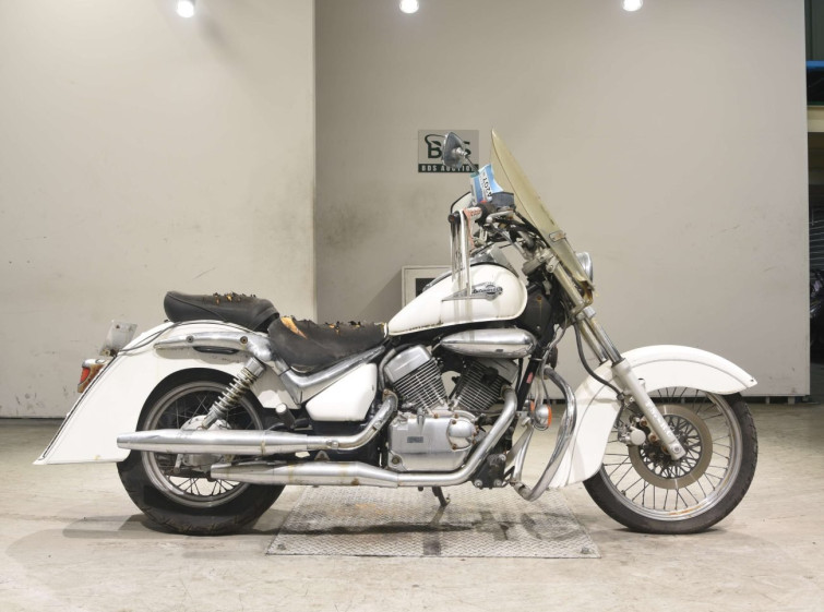 Мотоцикл Suzuki INTRUDER 250LC