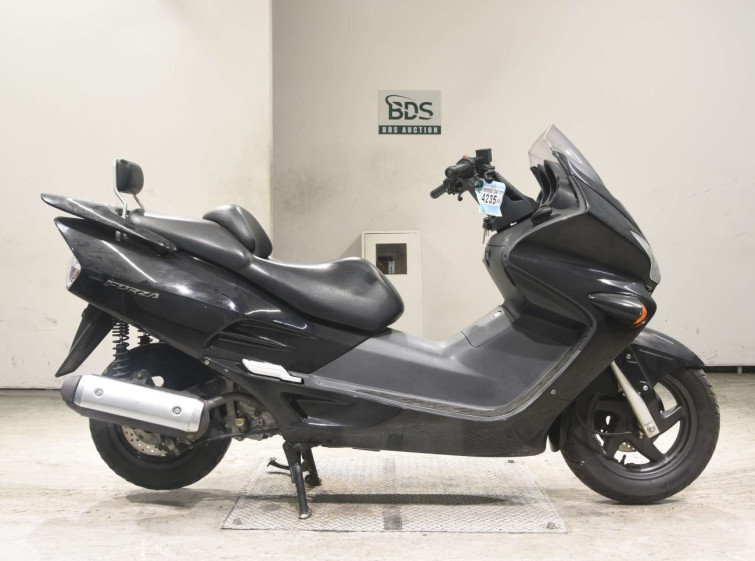 Мотоцикл Honda FORZA с пробегом 16920 km