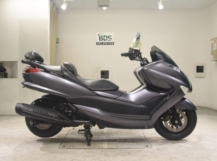 Мотоцикл Yamaha MAJESTY 250 с пробегом 28497 km