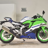 Мотоцикл Kawasaki ZX-4RR с пробегом 6380 km