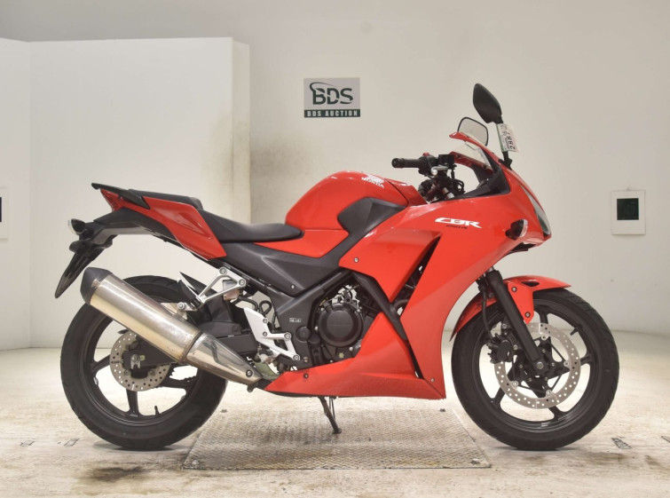 Мотоцикл Honda CBR250R з пробігом 16452 km
