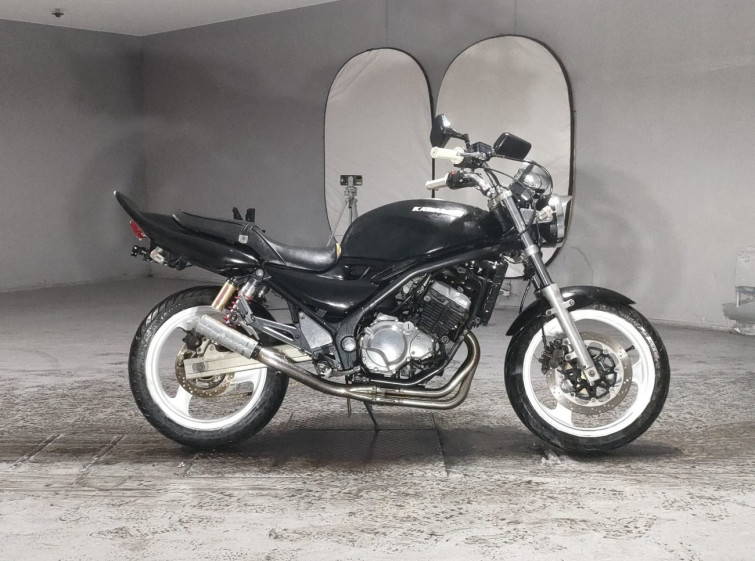 Мотоцикл Suzuki GSX250FX з пробігом 42388 km