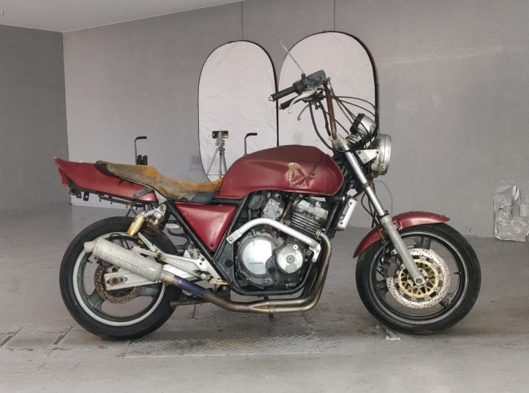 Мотоцикл Honda CB400SF с пробегом 7138 km с пробегом 7138 km