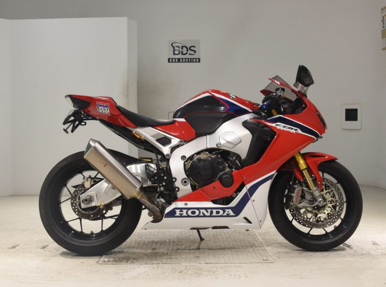 Мотоцикл Honda CBR1000RR SP з пробігом 17495 km