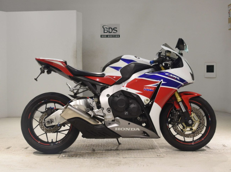 Мотоцикл Honda CBR1000RR з пробігом 8749 km
