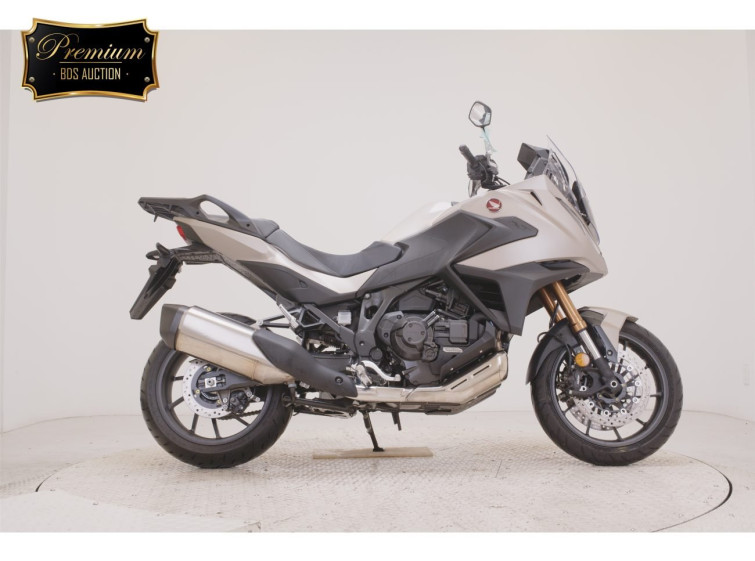 Мотоцикл Honda NT1100 з пробігом 102 km