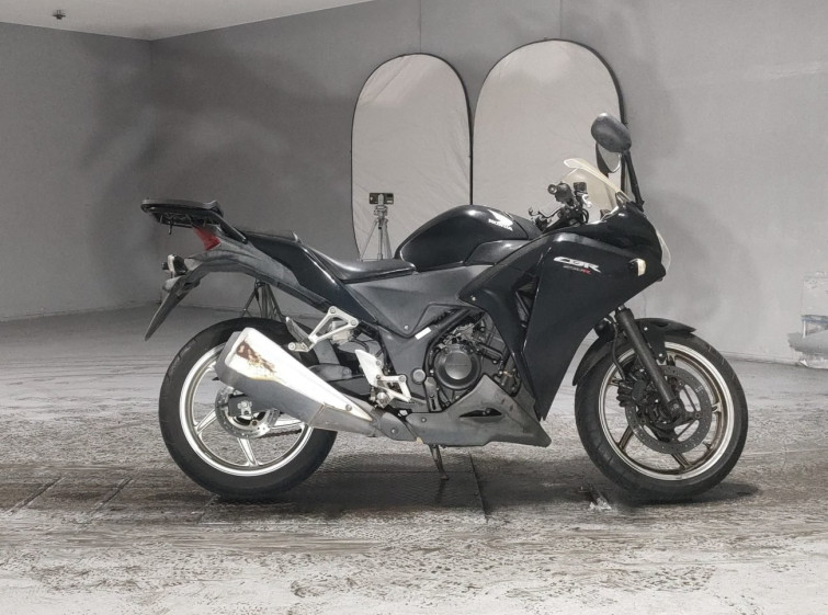 Мотоцикл Honda CBR250R з пробігом 39059 km