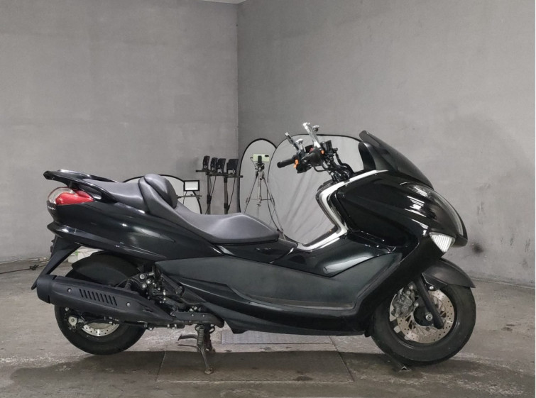 Мотоцикл Yamaha MAJESTY 250 с пробегом 4840 km