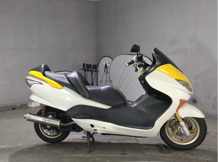Мотоцикл Honda FORZA Z з пробігом 6333 km