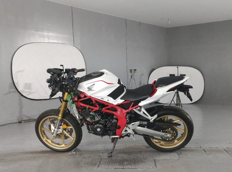 Мотоцикл Honda CBR250RR