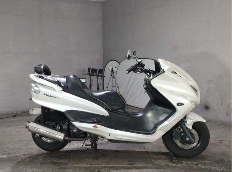Мотоцикл Yamaha MAJESTY 250C з пробігом 37900 km