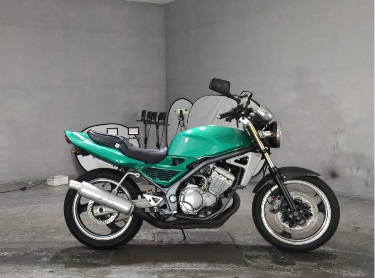 Мотоцикл Kawasaki BALIUS ZR250 с пробегом 43465 km