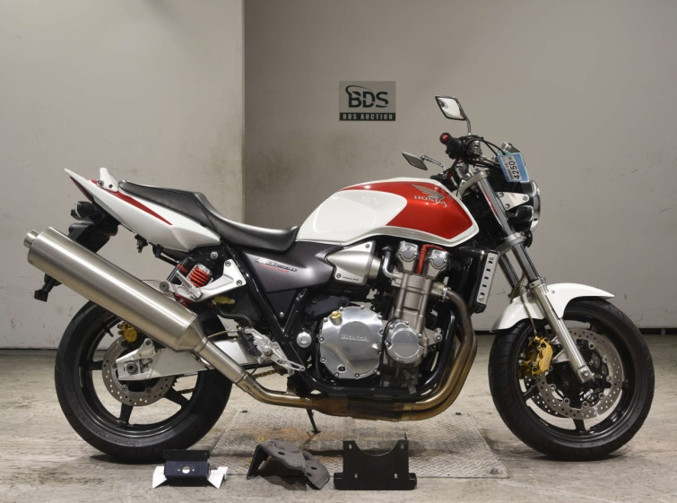 Мотоцикл Honda CB1300SF с пробегом 35457 km