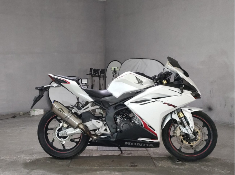 Мотоцикл Honda CBR250RR