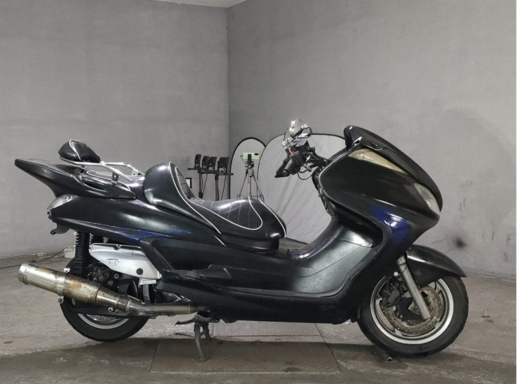 Мотоцикл Yamaha GRAND MAJESTY400