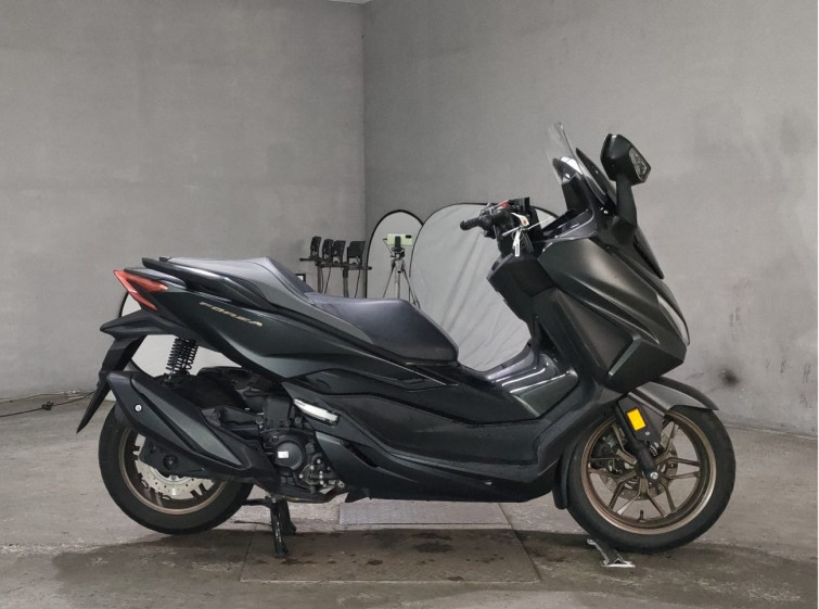 Мотоцикл Honda FORZA с пробегом 7284 km