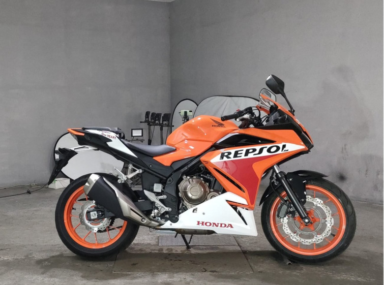Мотоцикл Honda CBR400R с пробегом 9140 km