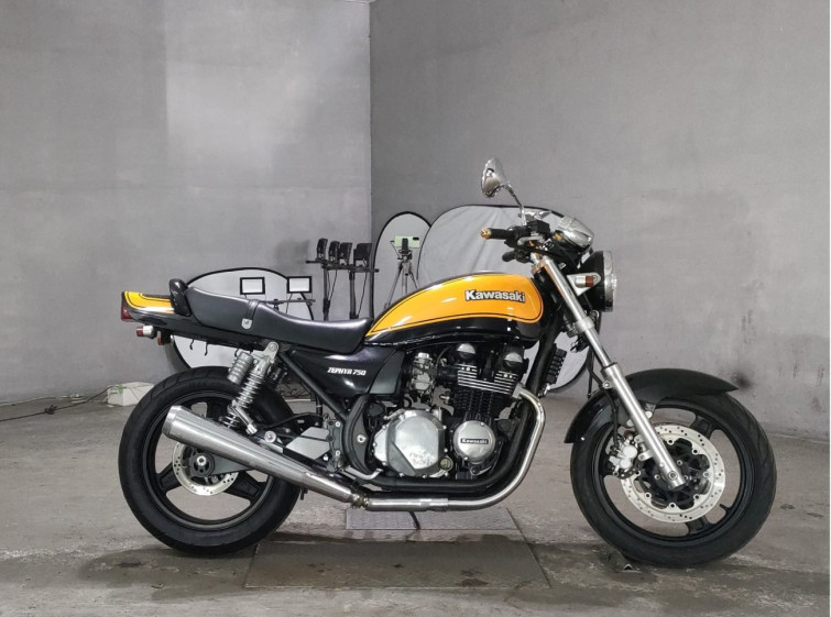 Мотоцикл Kawasaki ｾﾞﾌｧｰ750 з пробігом 8491 km