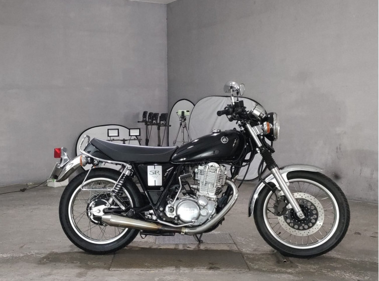 Мотоцикл Yamaha SR400 з пробігом 13698 km