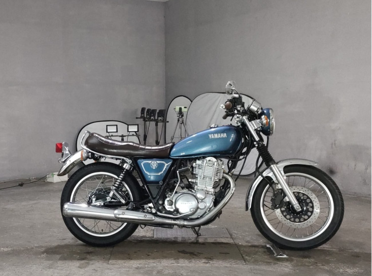 Мотоцикл Yamaha SR400 з пробігом 3814 km