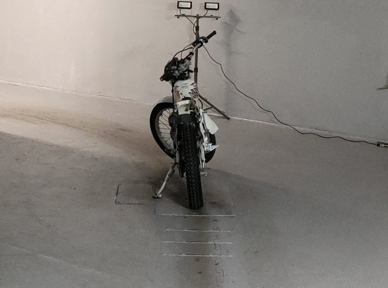 Мотоцикл Honda TLM220R с пробегом 1096 km с пробегом 1096 km