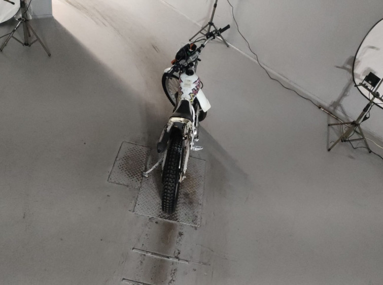 Мотоцикл Honda TLM220R с пробегом 1096 km с пробегом 1096 km