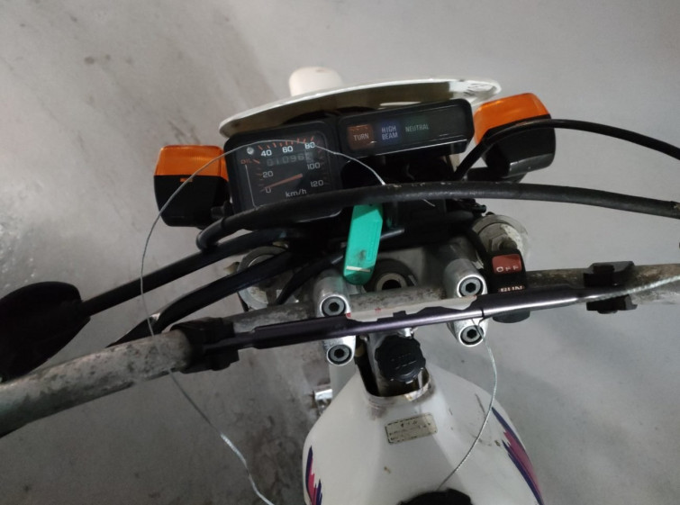 Мотоцикл Honda TLM220R с пробегом 1096 km с пробегом 1096 km